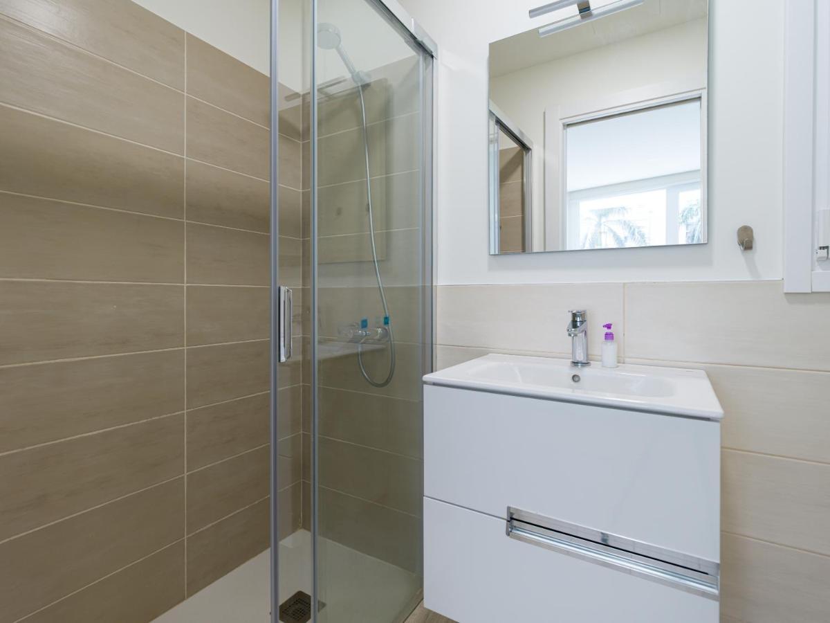 Homeforguest Modern Apartment In Las Canteras With Parking Las Palmas de Gran Canaria Kültér fotó